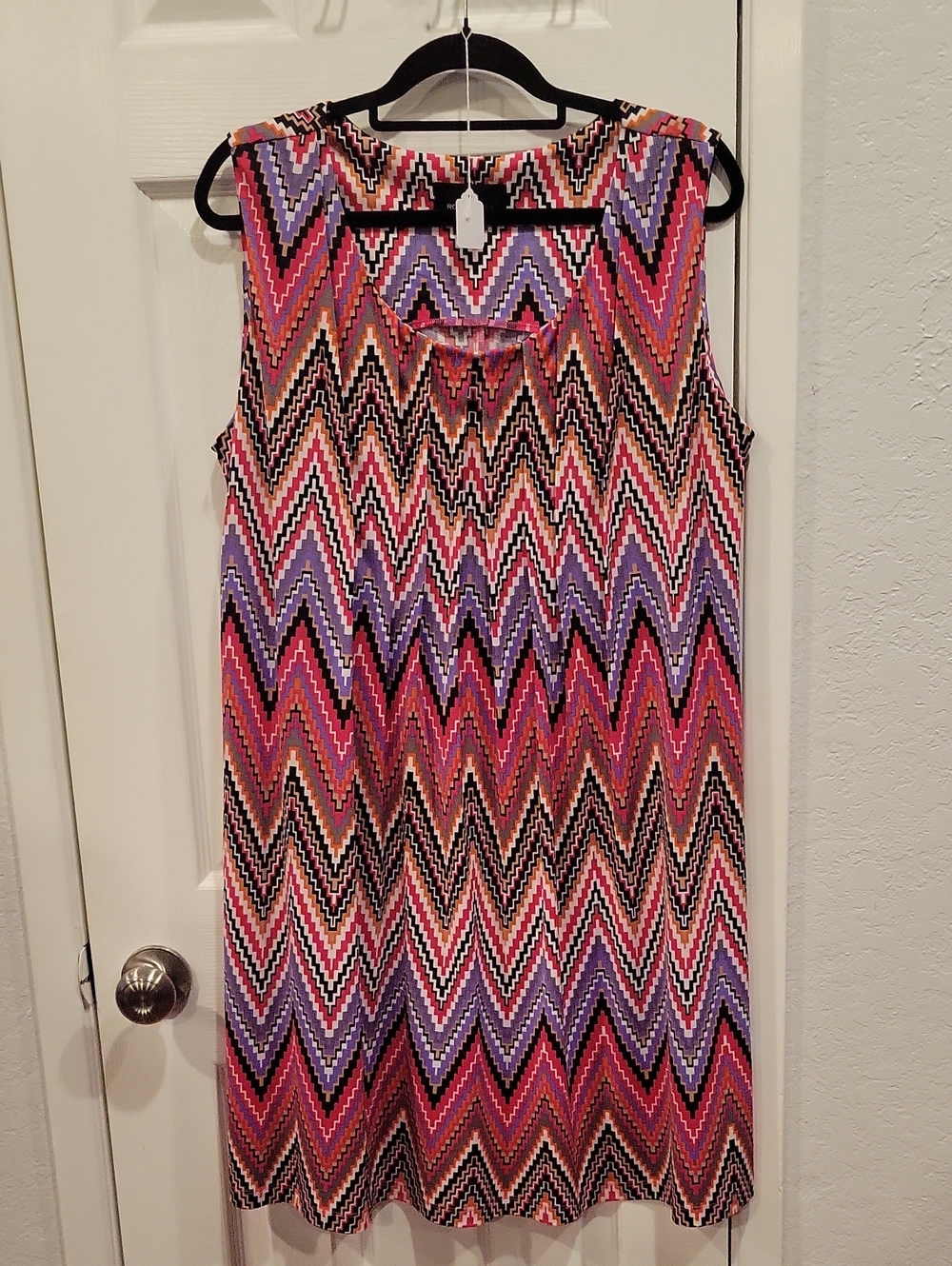 Ronni Nicole Sleeveless Zigzag Midi Dress - Pink, Purple, Black